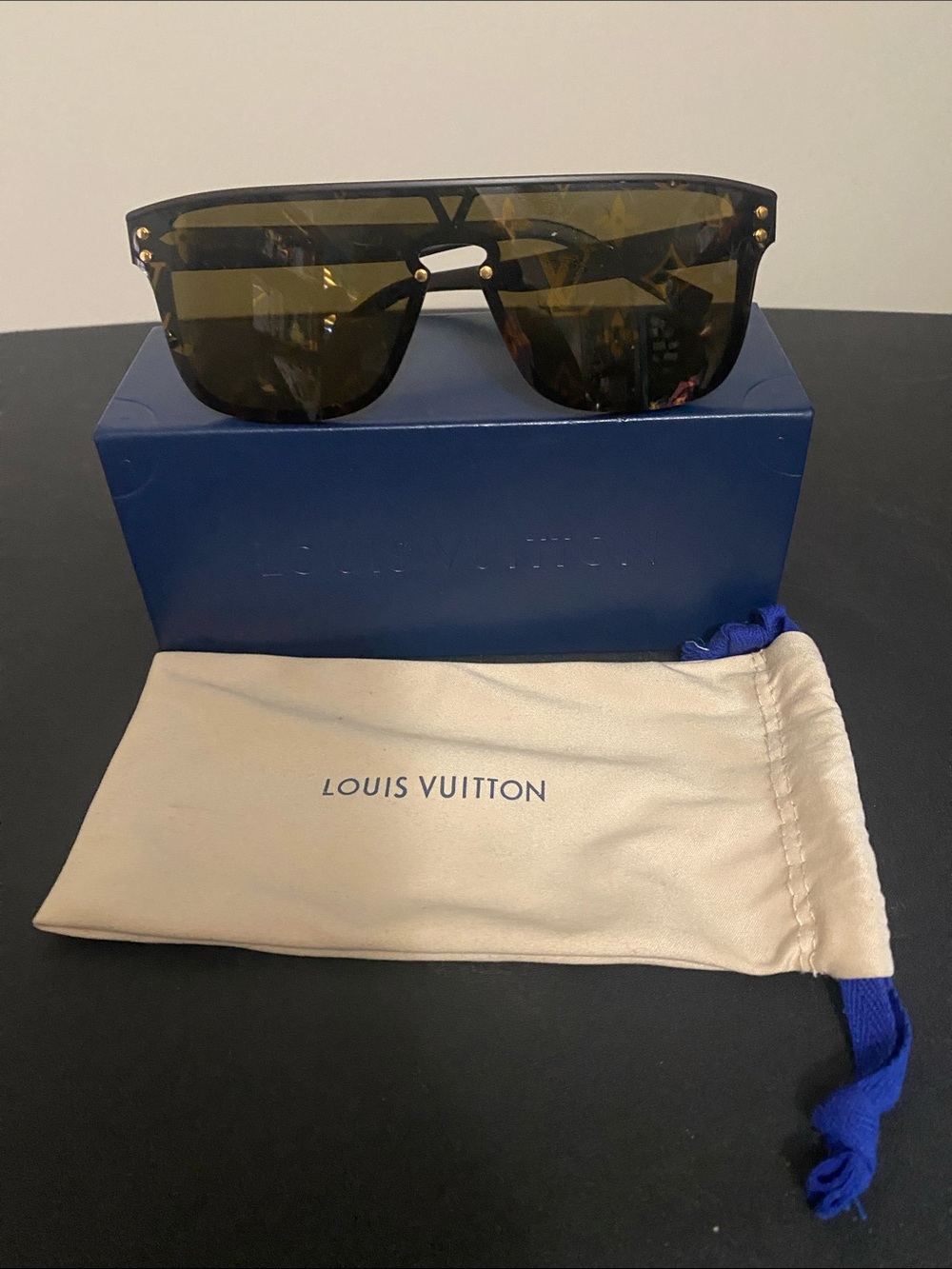 Brown Authentic Louis Vuitton Sunglasses With Gold LV Signature Logo Lens